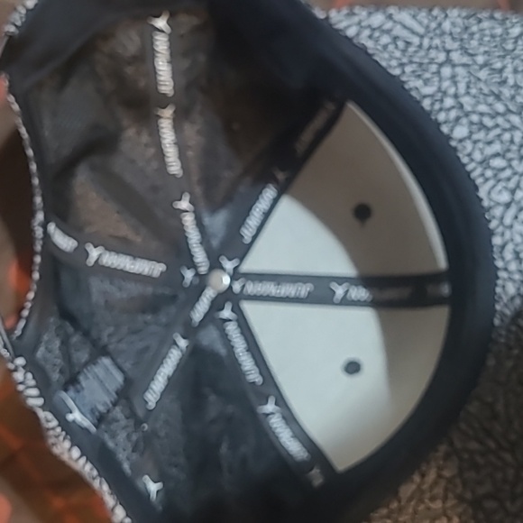 Jordan Granite/marble Print Black and Gray Cap - Picture 4 of 4